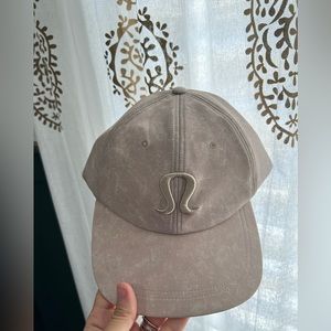 Lululemon hat brand new